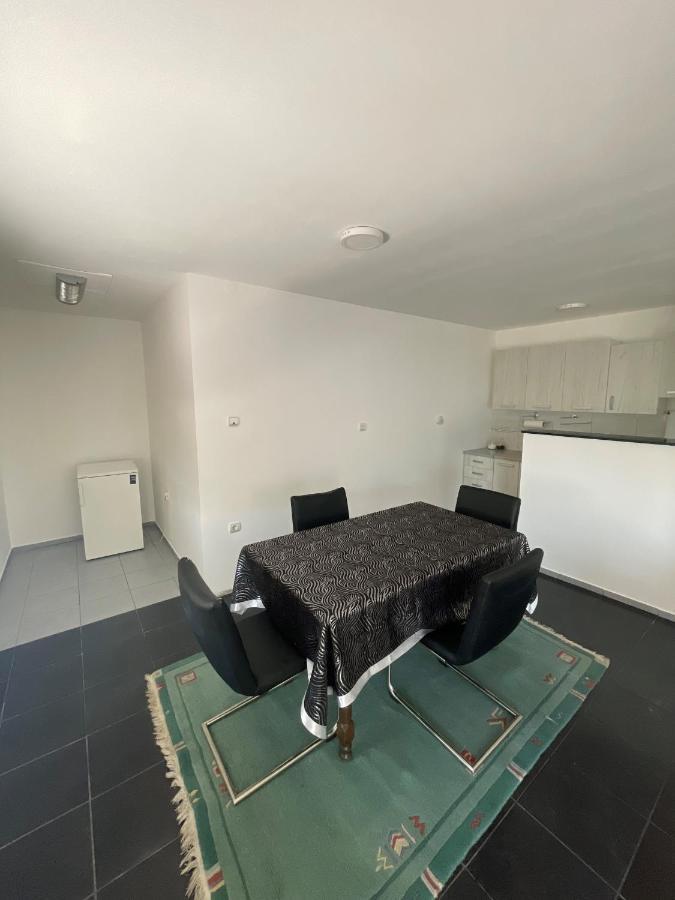Vulsa Apartmani Kladovo Bagian luar foto