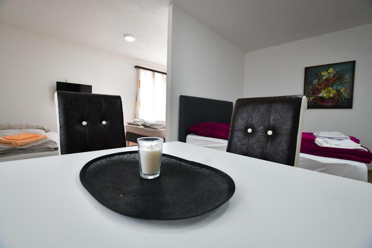 Vulsa Apartmani Kladovo Bagian luar foto
