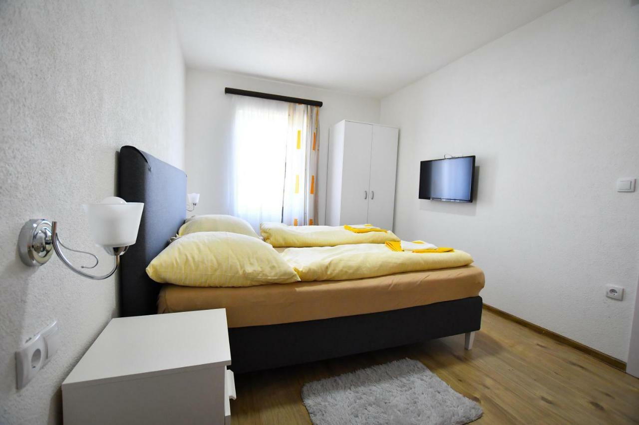 Vulsa Apartmani Kladovo Bagian luar foto