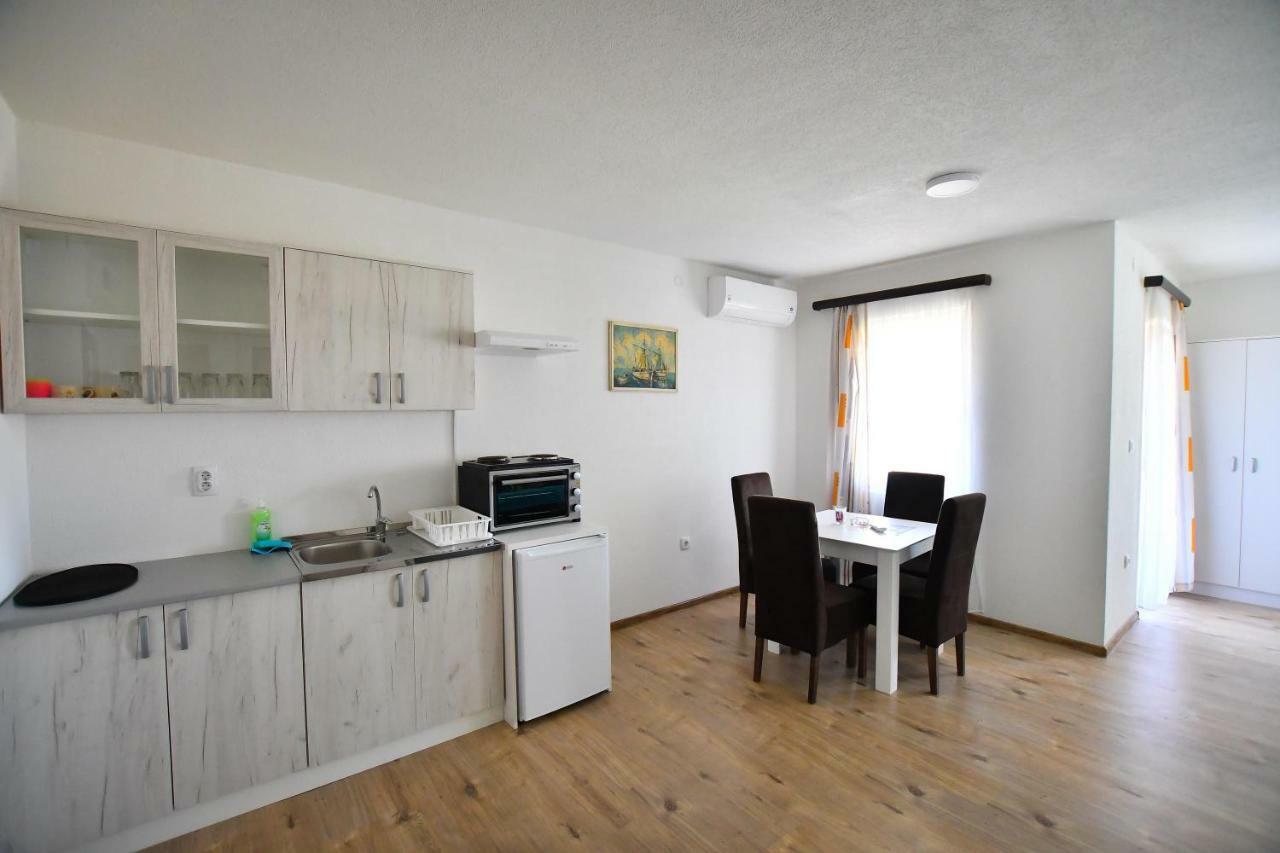 Vulsa Apartmani Kladovo Bagian luar foto